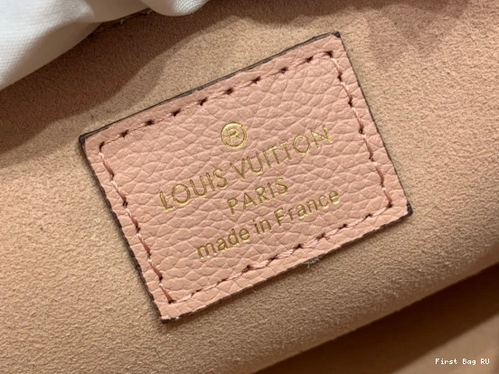 First bag ru LOUIS CHAIN PM LOCKME VUITTON 0814